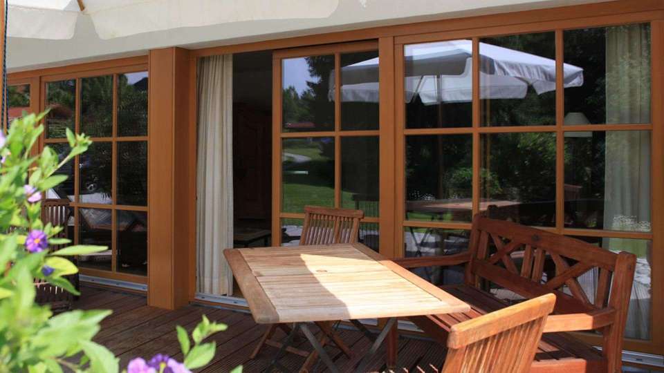 Singold-Holz-Fenster-von-Gugelfuss_592d6b850ee23